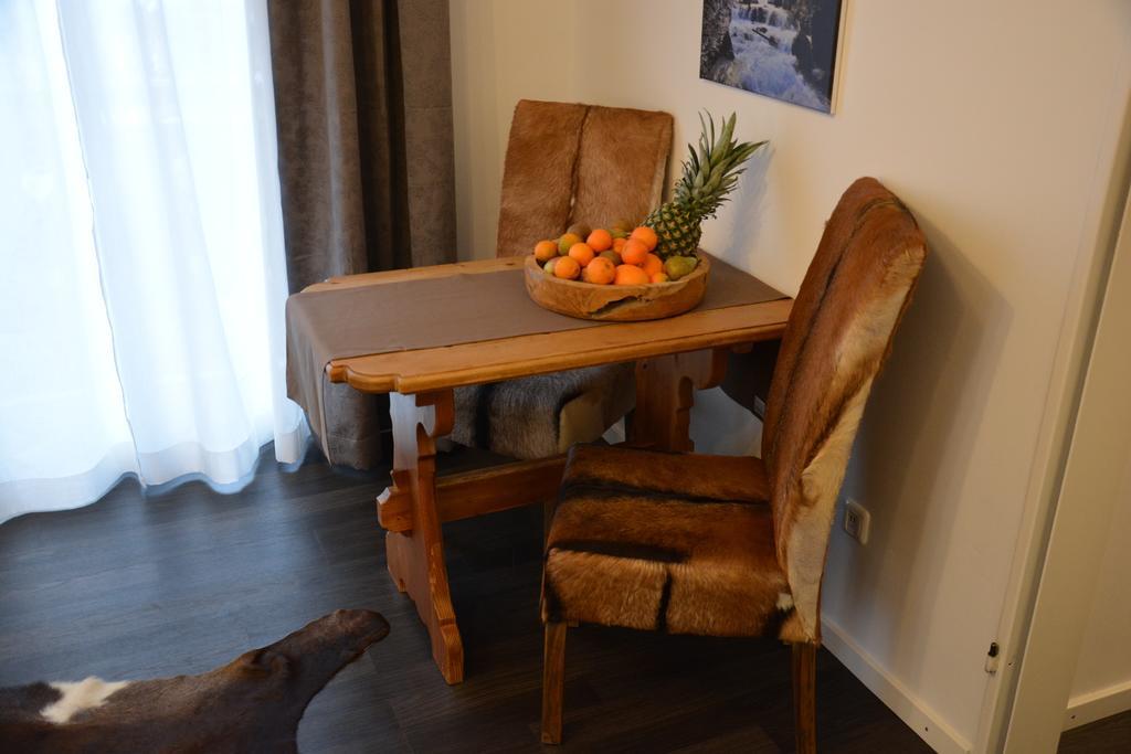 Exklusive Ferienwohnung Alpen Deluxe Garmisch-Partenkirchen Pokoj fotografie